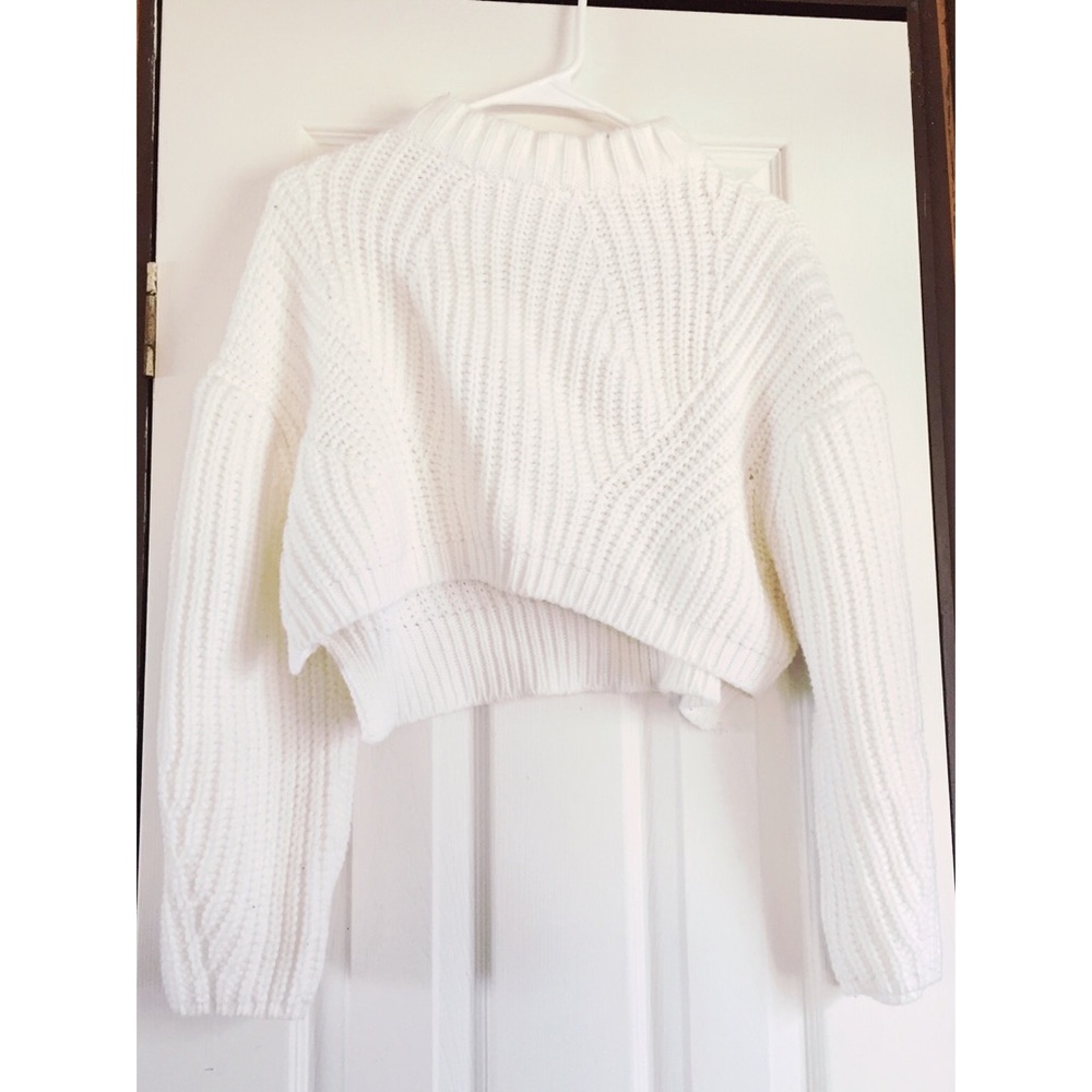 It’s knit crop top